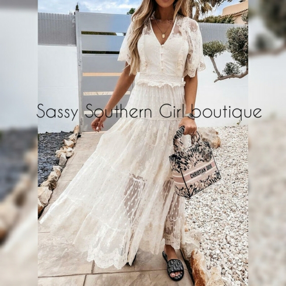 ⭐🆕 Boho White lace maxi dress - Picture 6 of 14